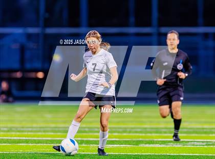 Thumbnail 3 in Anacortes vs Columbia River (WIAA 2A Semi Final) photogallery.