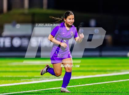 Thumbnail 3 in Anacortes vs Columbia River (WIAA 2A Semi Final) photogallery.