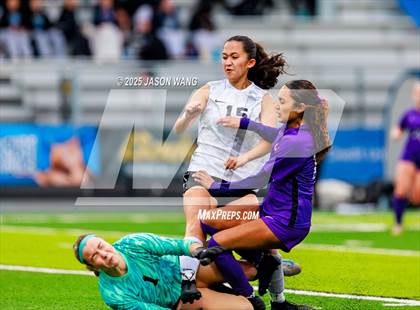 Thumbnail 1 in Anacortes vs Columbia River (WIAA 2A Semi Final) photogallery.