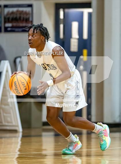 Thumbnail 3 in Fayetteville Christian vs. Fayetteville Academy photogallery.
