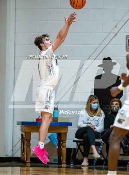 Thumbnail 3 in Fayetteville Christian vs. Fayetteville Academy photogallery.