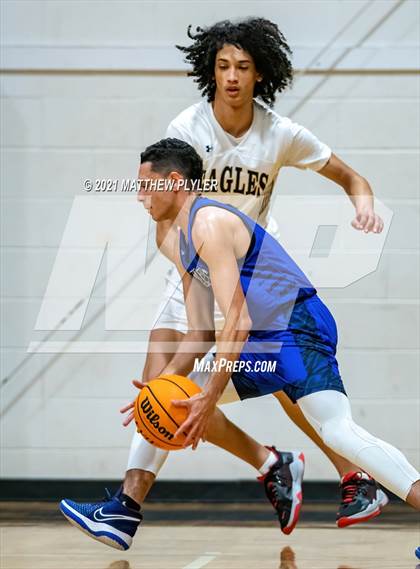 Thumbnail 3 in Fayetteville Christian vs. Fayetteville Academy photogallery.