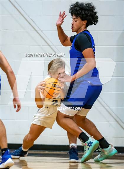 Thumbnail 1 in Fayetteville Christian vs. Fayetteville Academy photogallery.