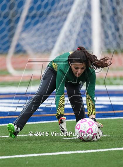 Thumbnail 2 in JV: Notre Dame @ El Camino Real photogallery.