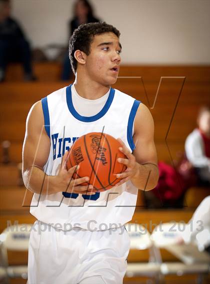 Thumbnail 2 in Covington Catholic @ Highlands photogallery.