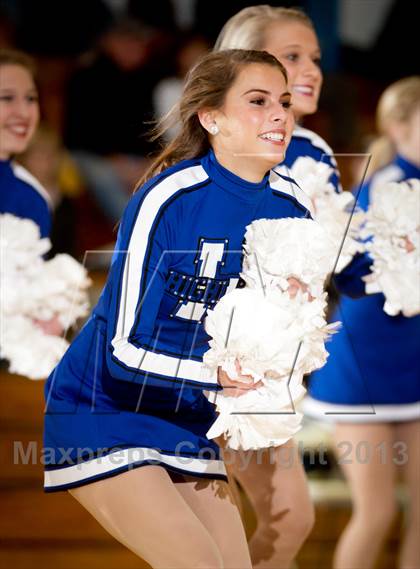 Thumbnail 2 in Covington Catholic @ Highlands photogallery.