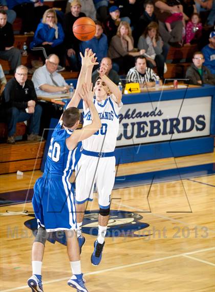 Thumbnail 3 in Covington Catholic @ Highlands photogallery.