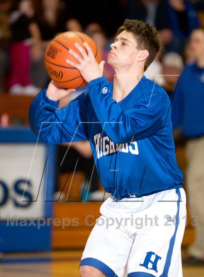 Thumbnail 2 in Covington Catholic @ Highlands photogallery.