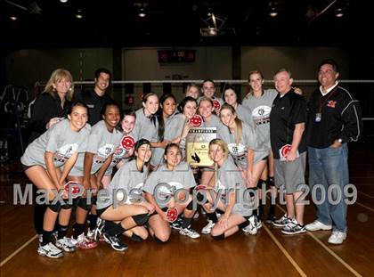 Thumbnail 1 in La Canada vs. Elsinore (CIF SS D2A Final) photogallery.
