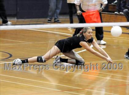 Thumbnail 3 in La Canada vs. Elsinore (CIF SS D2A Final) photogallery.