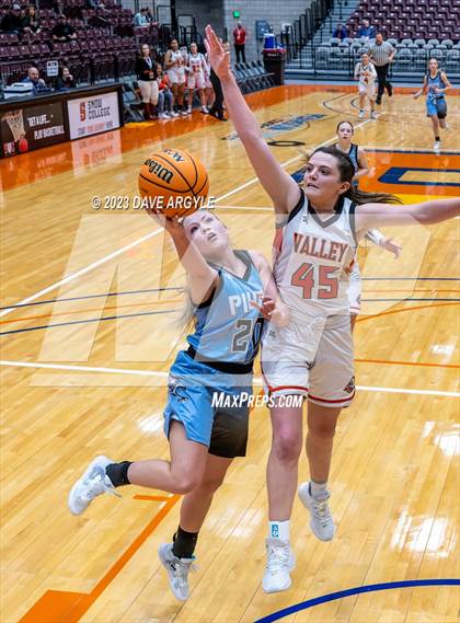 Thumbnail 3 in Valley vs. Piute (UHSAA 1A Quarterfinal) photogallery.