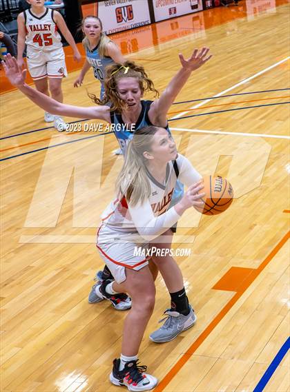 Thumbnail 1 in Valley vs. Piute (UHSAA 1A Quarterfinal) photogallery.