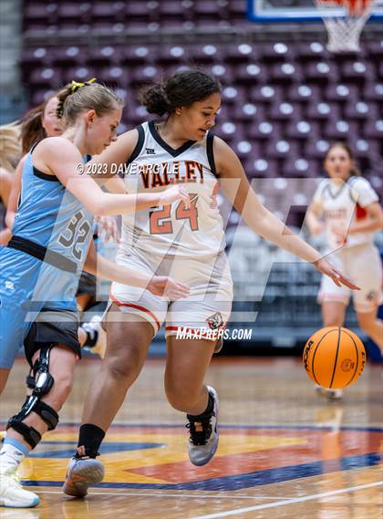 Thumbnail 3 in Valley vs. Piute (UHSAA 1A Quarterfinal) photogallery.