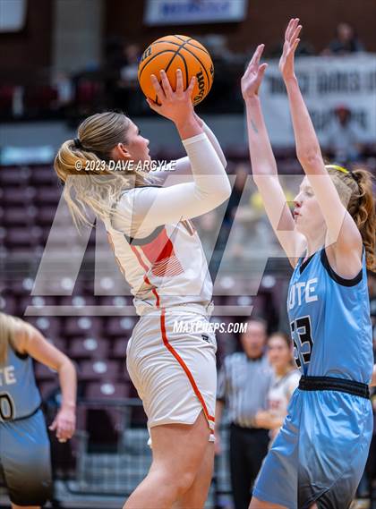 Thumbnail 1 in Valley vs. Piute (UHSAA 1A Quarterfinal) photogallery.