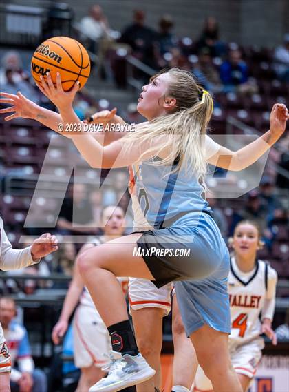 Thumbnail 3 in Valley vs. Piute (UHSAA 1A Quarterfinal) photogallery.