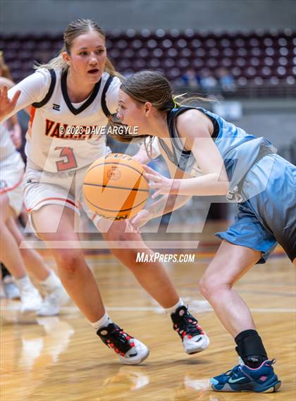Thumbnail 3 in Valley vs. Piute (UHSAA 1A Quarterfinal) photogallery.