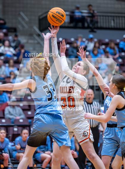 Thumbnail 3 in Valley vs. Piute (UHSAA 1A Quarterfinal) photogallery.