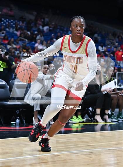 Thumbnail 2 in DeSoto vs South Grand Prairie (UIL 6A State Final) photogallery.