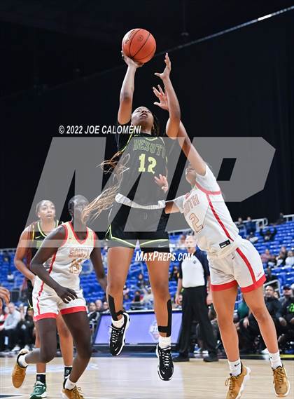 Thumbnail 3 in DeSoto vs South Grand Prairie (UIL 6A State Final) photogallery.
