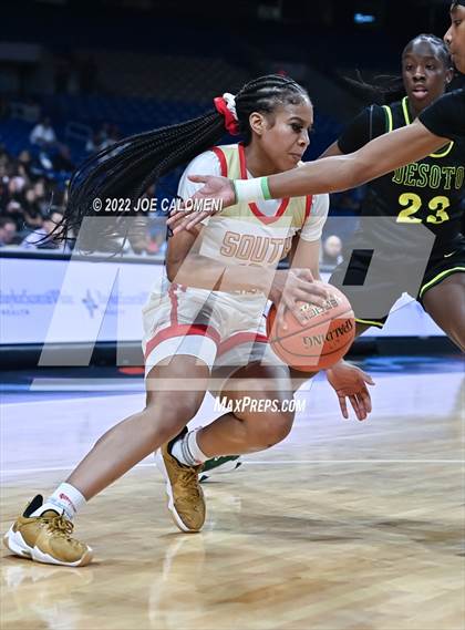 Thumbnail 3 in DeSoto vs South Grand Prairie (UIL 6A State Final) photogallery.