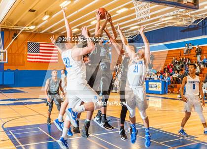 Thumbnail 3 in Moreau Catholic @ Irvington photogallery.