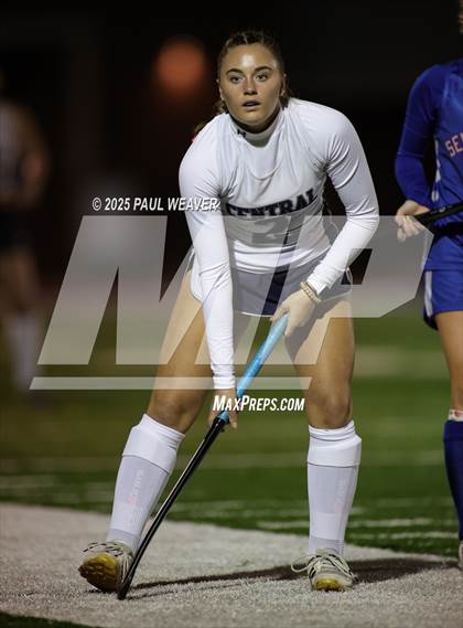 Thumbnail 1 in Selinsgrove vs. Central Columbia (PIAA District 4 1A Final) photogallery.