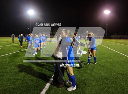 Thumbnail 1 in Selinsgrove vs. Central Columbia (PIAA District 4 1A Final) photogallery.