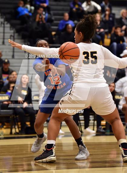 Thumbnail 2 in Bishop Gorman @ Clark photogallery.