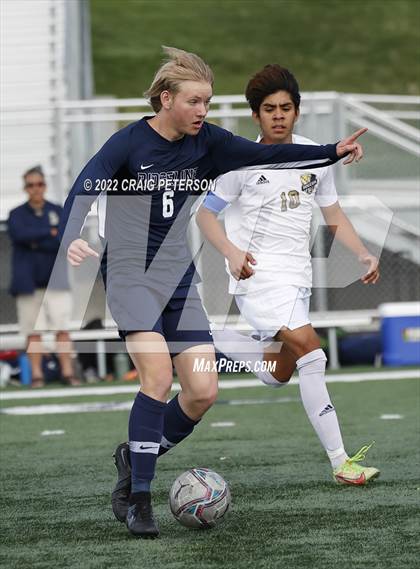 Thumbnail 1 in Ridgeline vs. Snow Canyon (UHSAA 4A Quarterfinal Playoff) photogallery.
