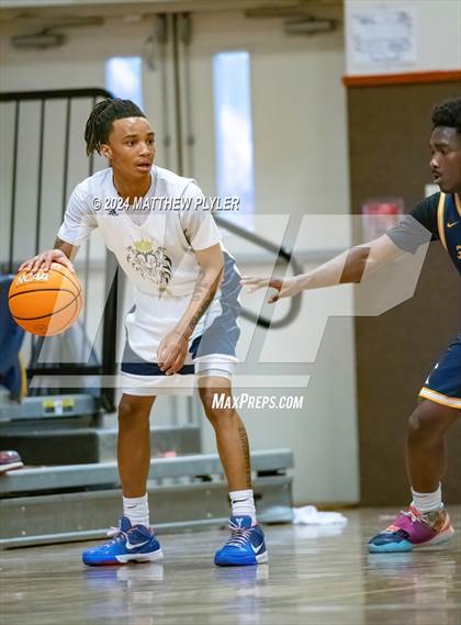 Thumbnail 2 in Fayetteville Academy vs New Life Christian Academy (Veterans Day Tournament) photogallery.