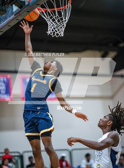 Thumbnail 2 in Fayetteville Academy vs New Life Christian Academy (Veterans Day Tournament) photogallery.