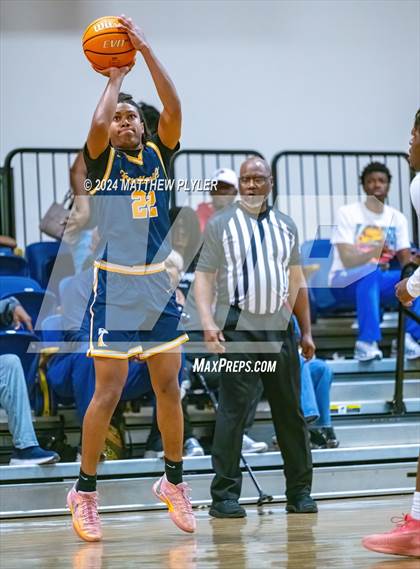 Thumbnail 2 in Fayetteville Academy vs New Life Christian Academy (Veterans Day Tournament) photogallery.