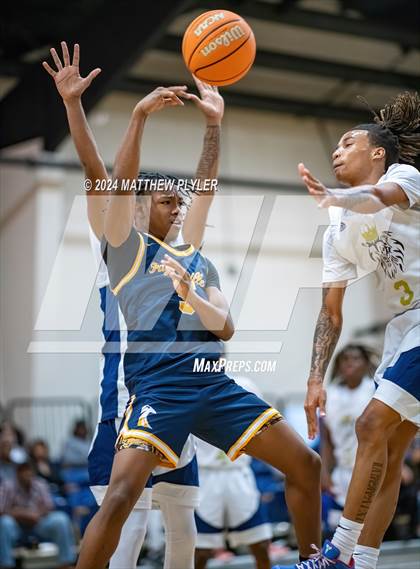 Thumbnail 3 in Fayetteville Academy vs New Life Christian Academy (Veterans Day Tournament) photogallery.