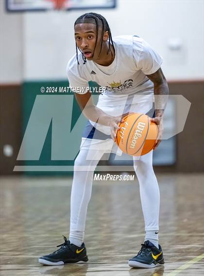 Thumbnail 1 in Fayetteville Academy vs New Life Christian Academy (Veterans Day Tournament) photogallery.