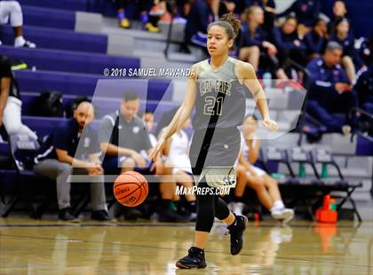 Thumbnail 3 in St. Genevieve vs Spring Valley (War on the Floor) photogallery.