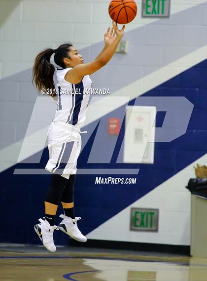 Thumbnail 3 in St. Genevieve vs Spring Valley (War on the Floor) photogallery.