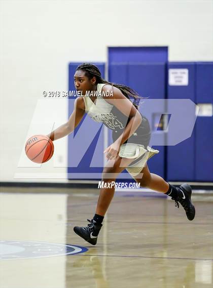 Thumbnail 3 in St. Genevieve vs Spring Valley (War on the Floor) photogallery.