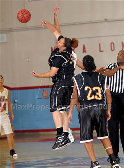 Thumbnail 1 in Encina @ Mira Loma photogallery.