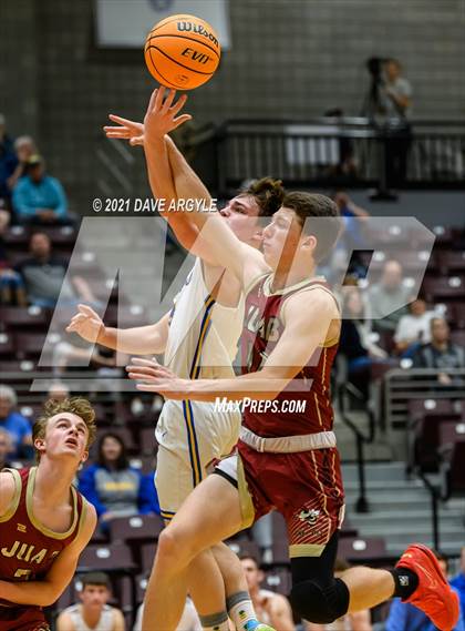 Thumbnail 2 in San Juan vs. Juab photogallery.