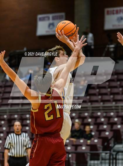 Thumbnail 1 in San Juan vs. Juab photogallery.