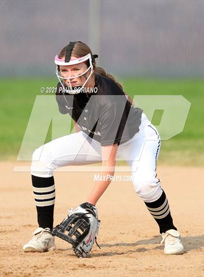 Thumbnail 3 in Arapahoe @ Chaparral photogallery.
