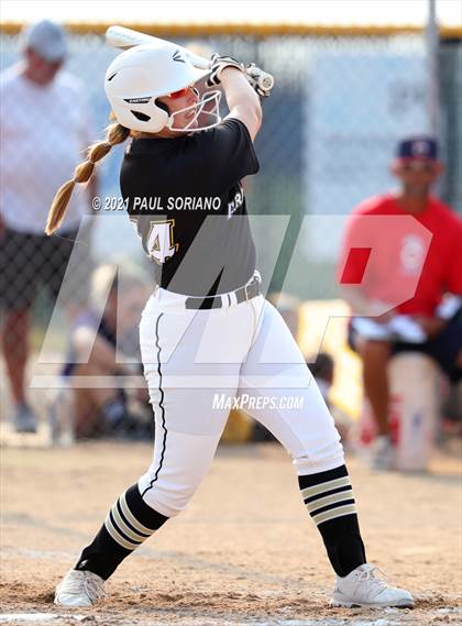 Thumbnail 1 in Arapahoe @ Chaparral photogallery.