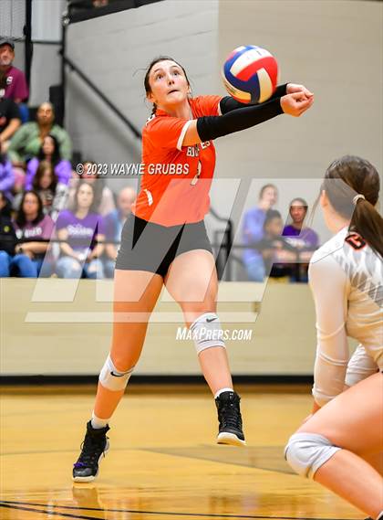 Thumbnail 1 in Gilmer vs. Spring Hill (UIL 4A Quarterfinal) photogallery.