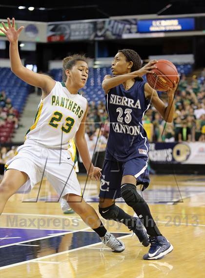 Thumbnail 3 in Pinewood vs Sierra Canyon (CIF State D5 Final) photogallery.