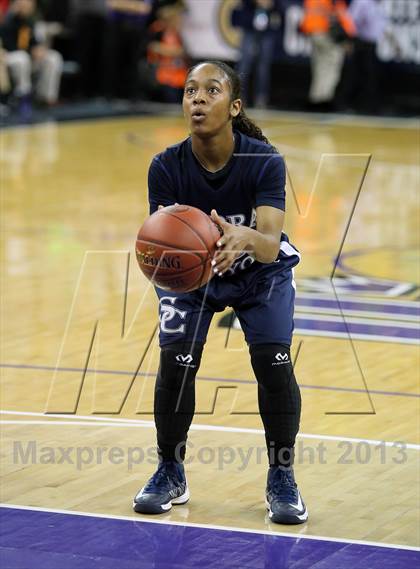 Thumbnail 3 in Pinewood vs Sierra Canyon (CIF State D5 Final) photogallery.