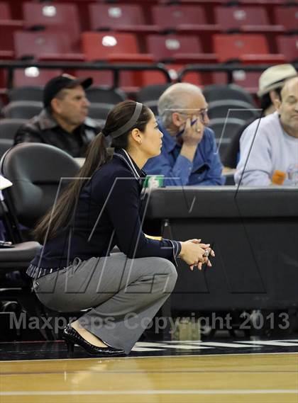 Thumbnail 2 in Pinewood vs Sierra Canyon (CIF State D5 Final) photogallery.