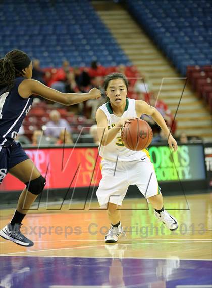 Thumbnail 1 in Pinewood vs Sierra Canyon (CIF State D5 Final) photogallery.