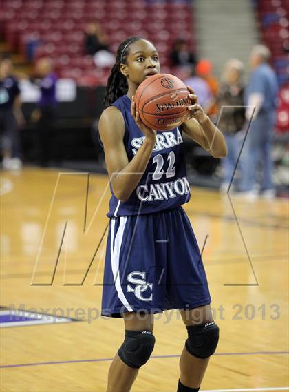 Thumbnail 2 in Pinewood vs Sierra Canyon (CIF State D5 Final) photogallery.