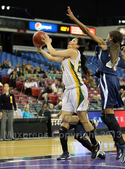 Thumbnail 3 in Pinewood vs Sierra Canyon (CIF State D5 Final) photogallery.
