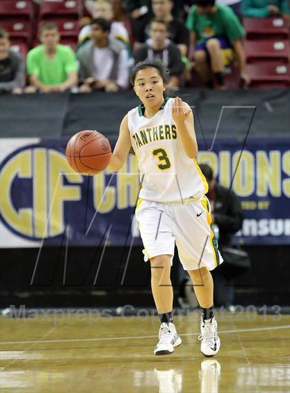 Thumbnail 1 in Pinewood vs Sierra Canyon (CIF State D5 Final) photogallery.
